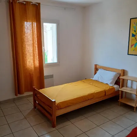 Villa 3 5 Mn De La